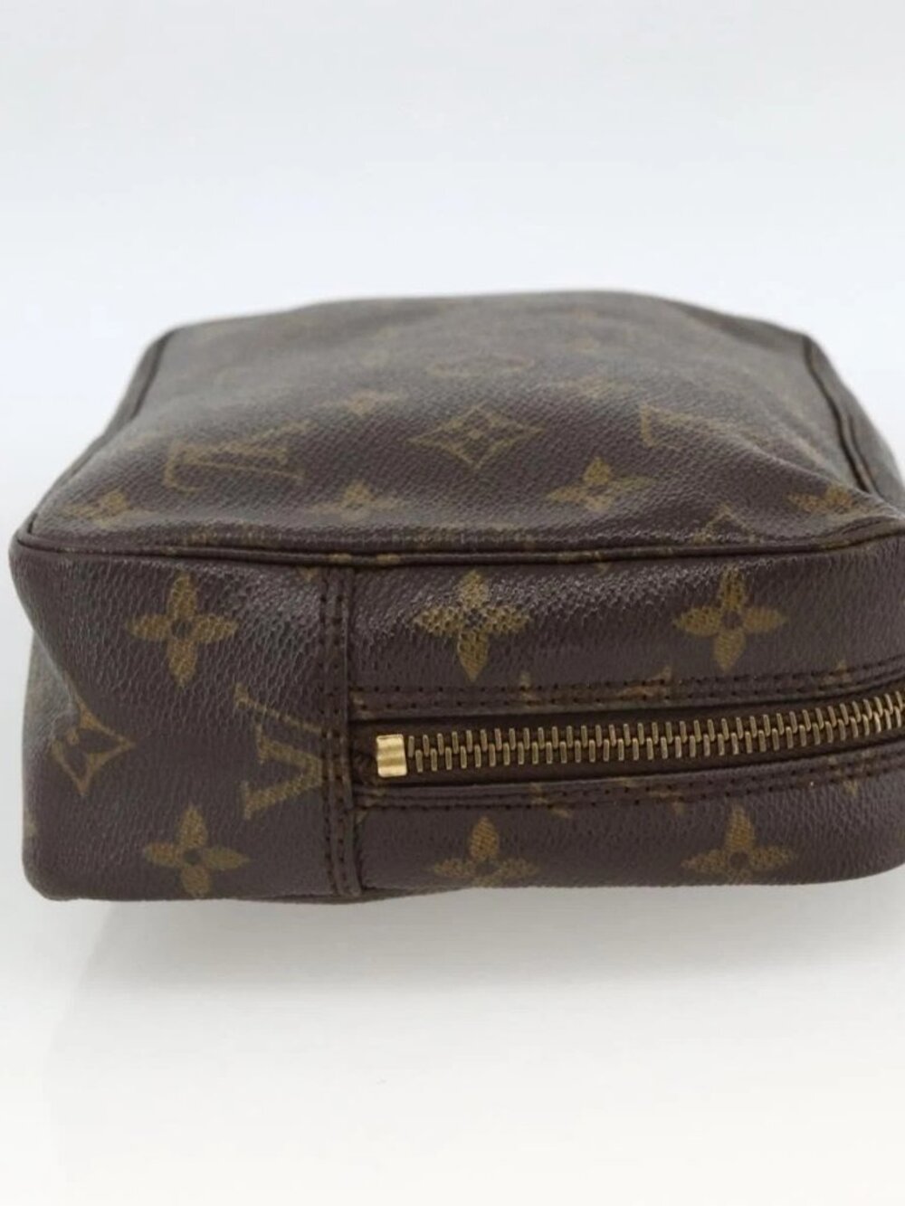 LOUIS VUITTON Monogram Trousse Toilette 23 Clutch Bag - Picture 4 of 16